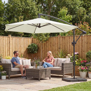 Parasol déporté 3 m avec pied en croix et dalles lestage, parasol de jardin extérieur avec manivelle et loquet de verrouillage, toile polyester 180 g/m², protection UV 30+, crème